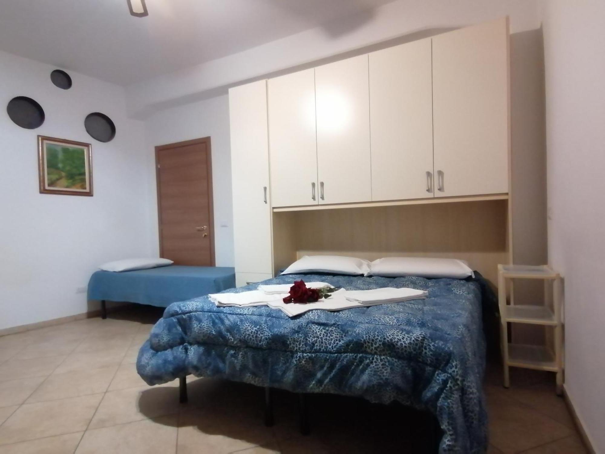 Villa Glori Affitto Camere Monolocali Карпи Экстерьер фото